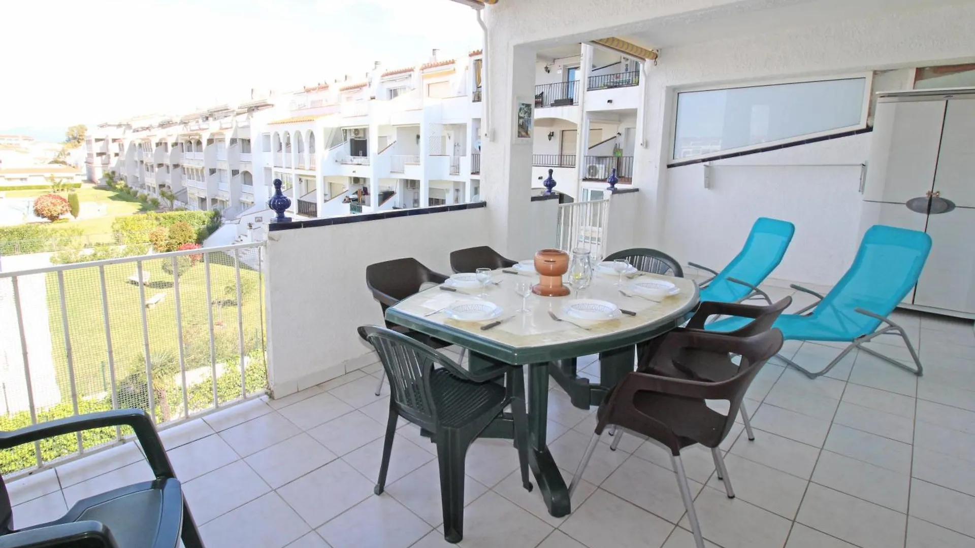 Apart-Rent Apartment Sant Maurici 0183 contacts